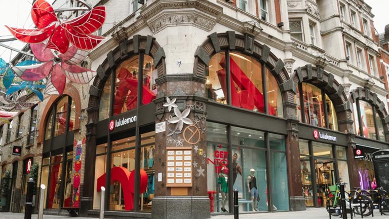 Lululemon’da Zor Yıl Sinyali: Talep, Marj ve Yönetim Aynı Anda Baskı Altında