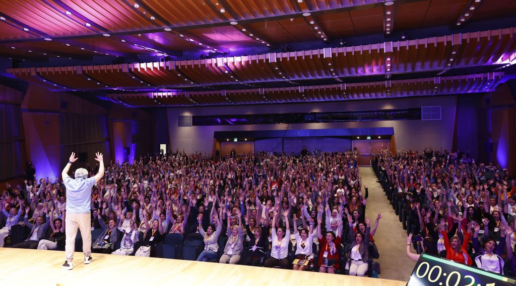 sosyal etki zirvesi, “eşitlik için; söz–eylem i̇lişkisinde şeffaflık, kapsayıcılık ve dayanışma kültürü” mottosuyla 3. kez gerçekleşti! 30 sosyal etki zirvesi1