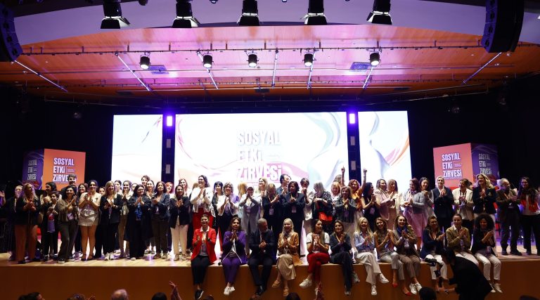 Sosyal Etki Zirvesi, “Eşitlik için; Söz–Eylem İlişkisinde Şeffaflık, Kapsayıcılık ve Dayanışma Kültürü” mottosuyla 3. Kez Gerçekleşti!