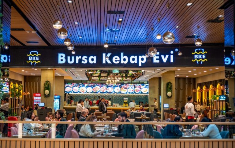 Karne Haftasında Anlamlı Mesaj: Bursa Kebap Evi’nden “Nottan Fazlasın” Etkinliği