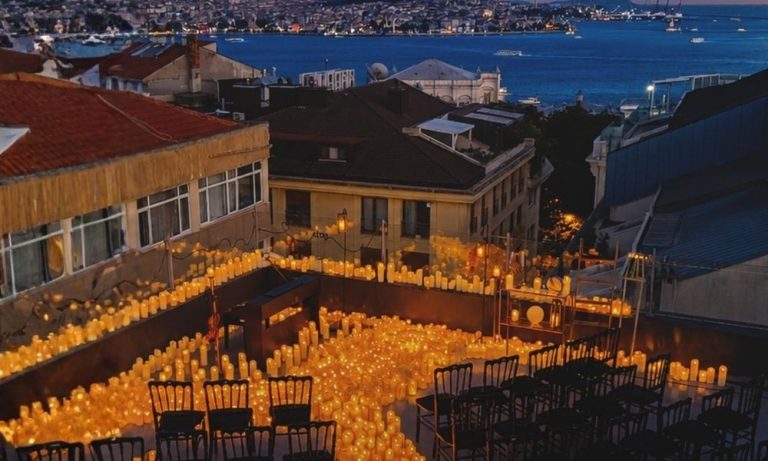 Candela Concert Çalışma Alanlarını Konser Sahnesine Dönüştürüyor