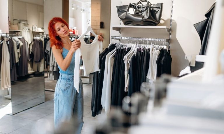 Moda Markalarının Geçim Ücreti Taahhütleri Neden Gerçeğe Dönüşmüyor?
