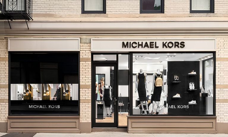 Michael Kors İmajını Yeniden İnşa Ediyor